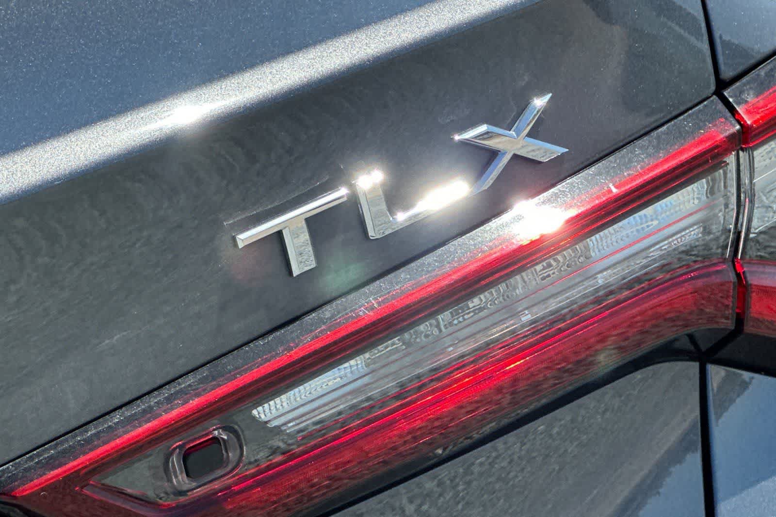 Used 2023 Acura TLX FWD image 34