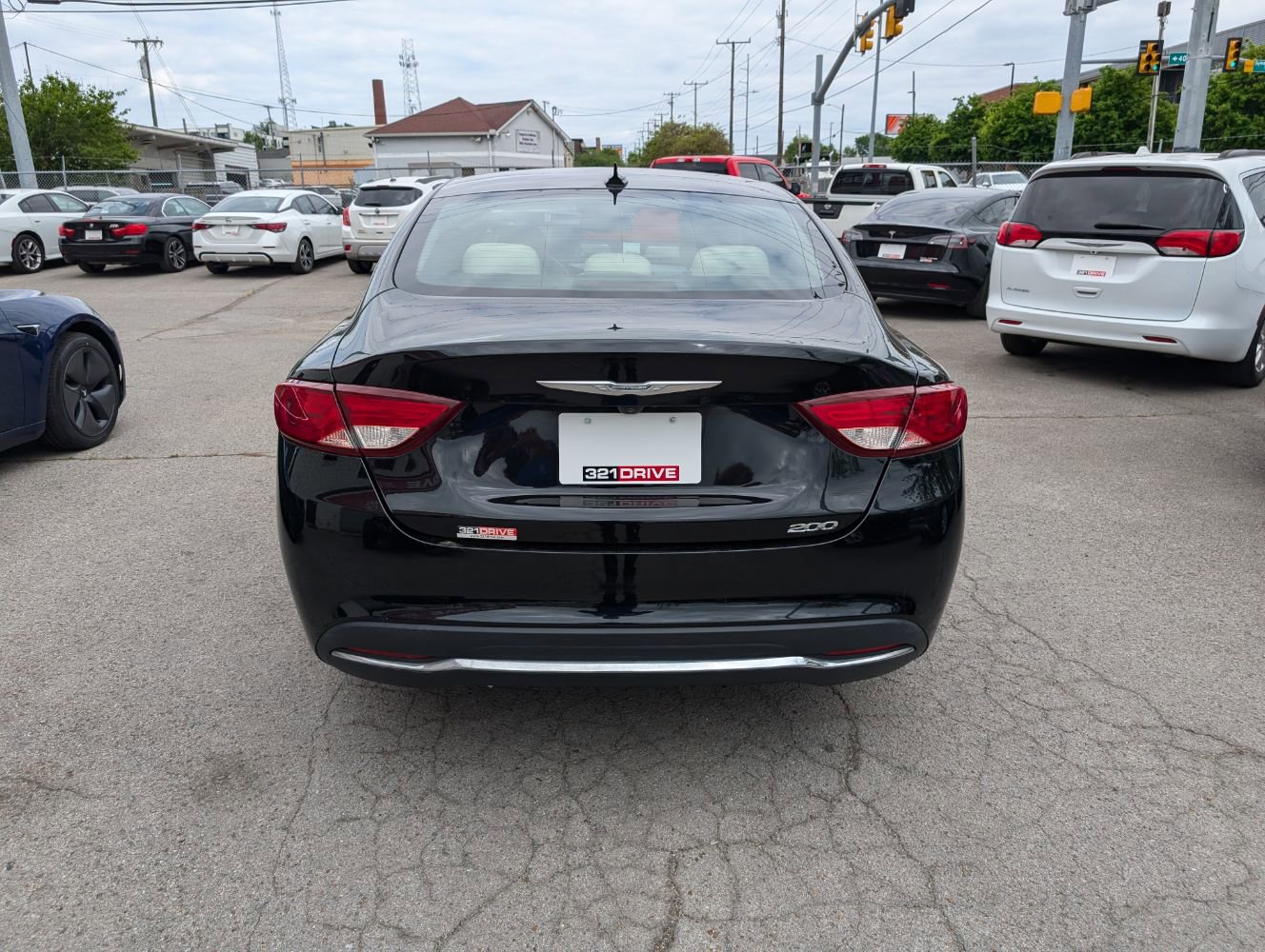 Used 2017 Chrysler 200 Limited Platinum FWD image 7