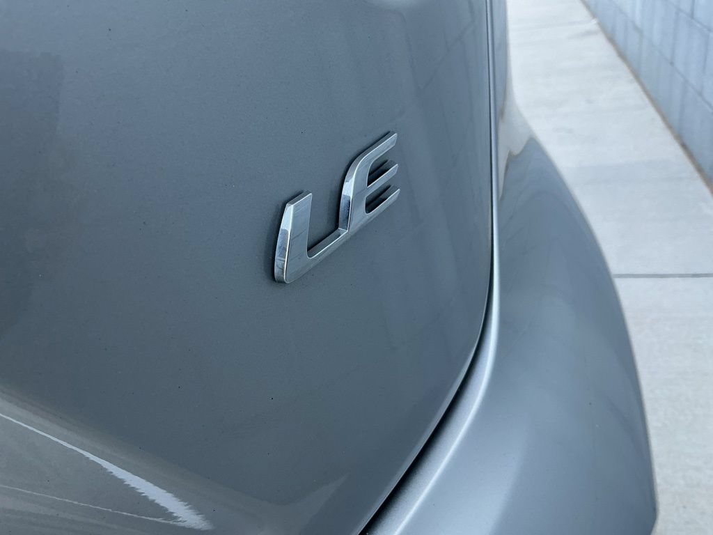 Used 2025 Toyota Corolla LE FWD image 9