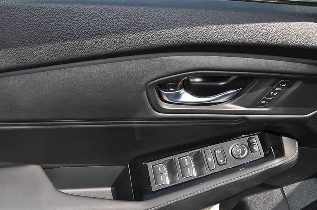 Used 2023 Honda Accord Touring image 12