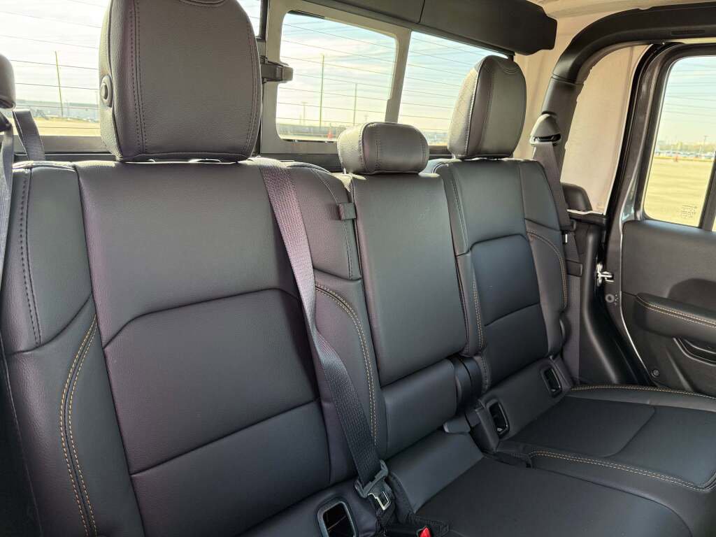 New 2026 Jeep Gladiator Sport image 20