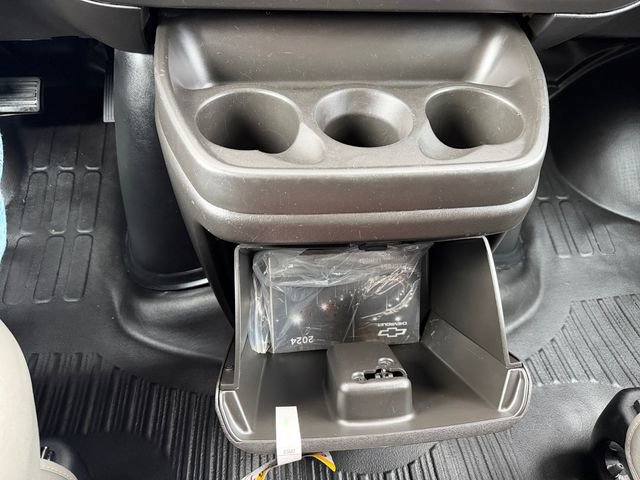 Used 2024 Chevrolet Express 2500 w/ Driver Convenience Package image 25