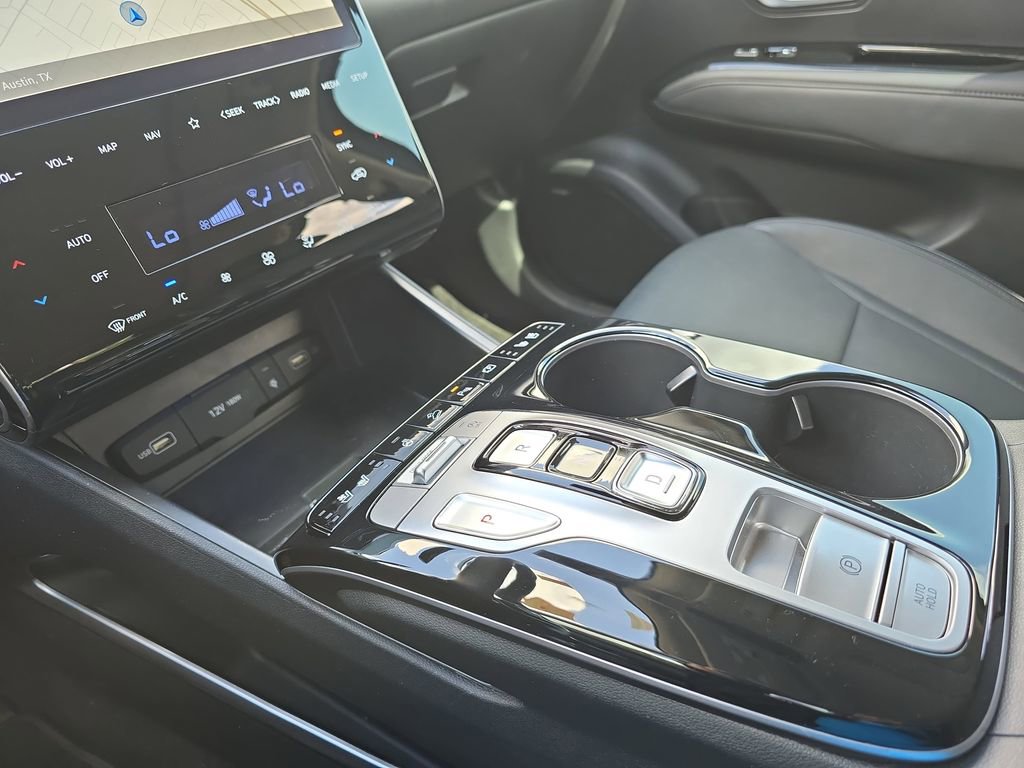 Certified 2023 Hyundai Tucson Limited FWD image 25