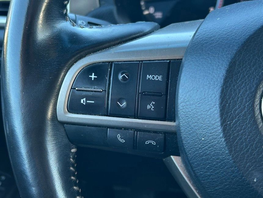Used 2021 Lexus GX 460 Luxury w/ Sport Design Package AWD/4WD image 31