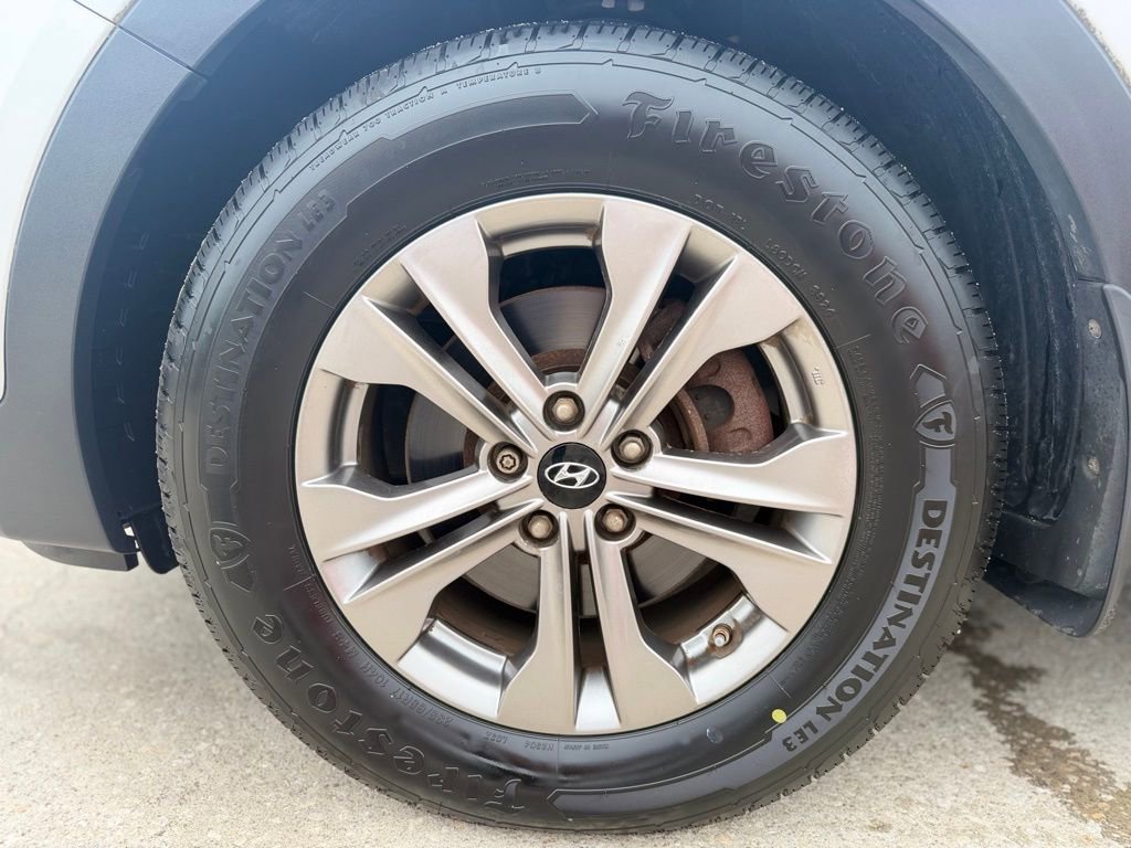 Used 2015 Hyundai Santa Fe Sport w/ Option Group 02 image 9