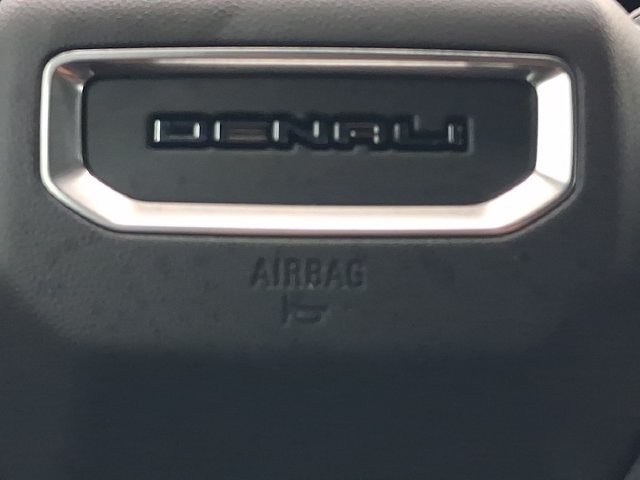 Used 2025 GMC Yukon Denali Ultimate AWD/4WD image 13