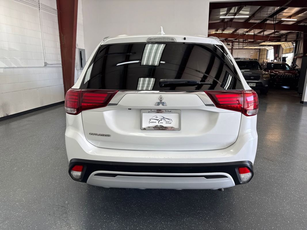 Used 2020 Mitsubishi Outlander SEL image 5