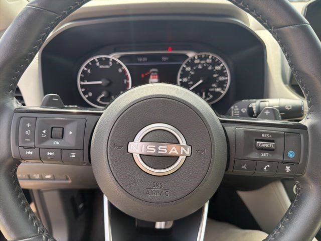 Used 2023 Nissan Rogue SL w/ SL Premium Package image 18