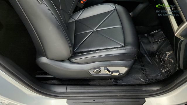 Used 2027 Kia Telluride EX w/ Towing Package FWD image 36