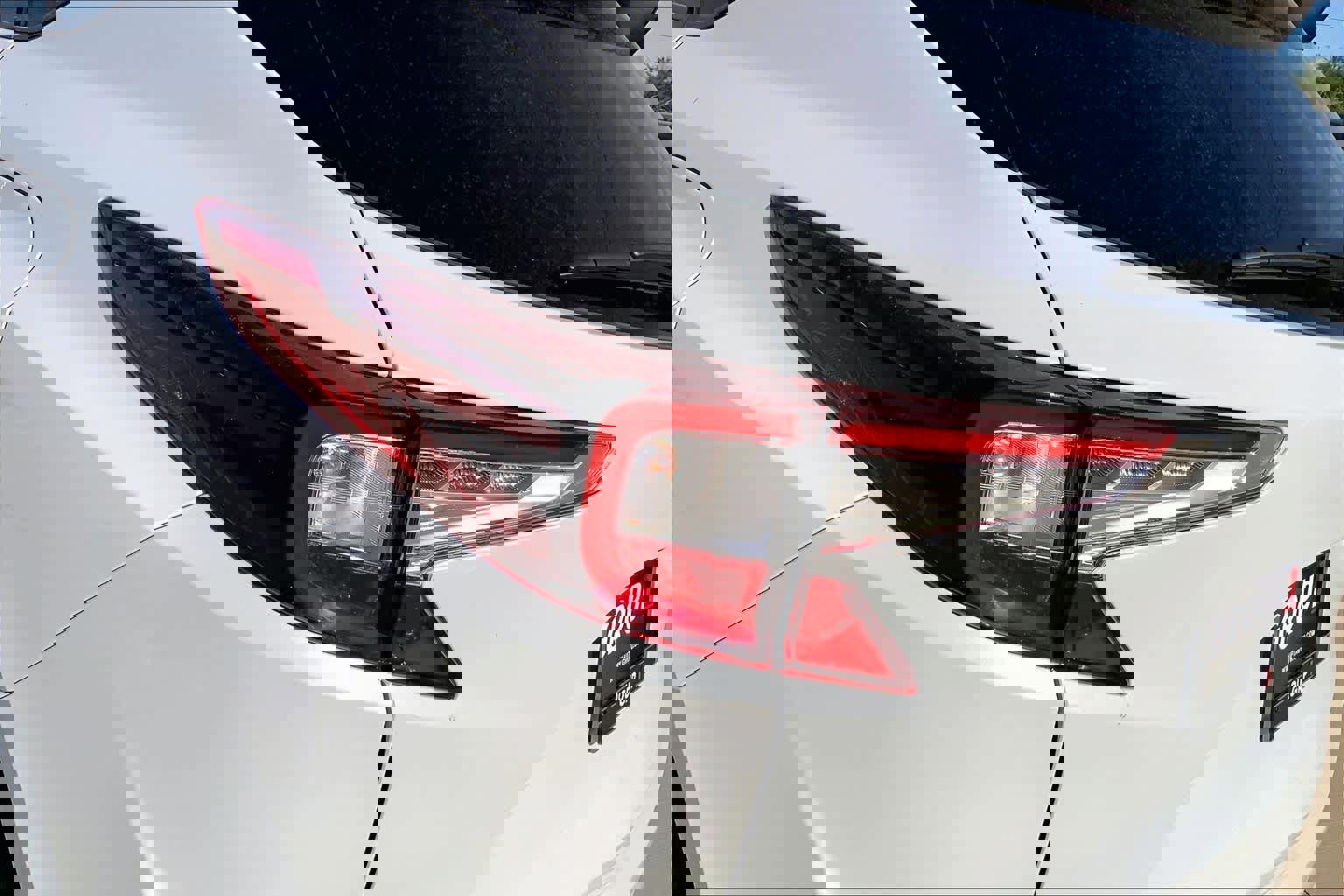 Used 2025 Acura RDX SH-AWD image 28