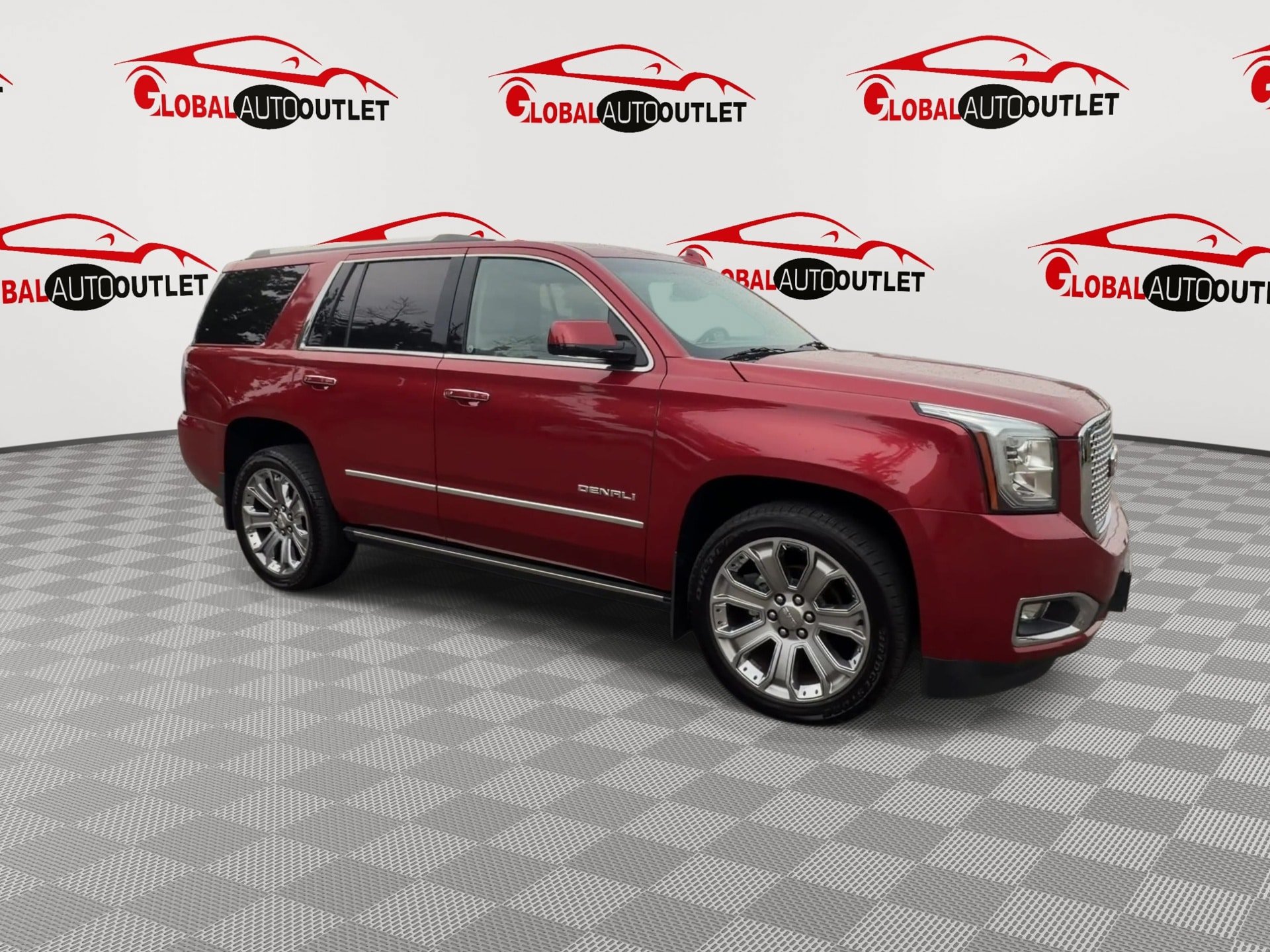Used 2015 GMC Yukon Denali w/ Premium Package AWD/4WD image 9