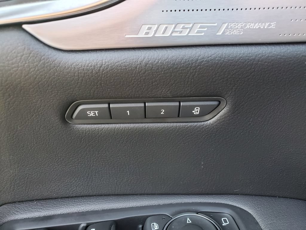 Certified 2024 Cadillac XT5 Premium Luxury w/ LPO, Floor Liner Package AWD/4WD image 17