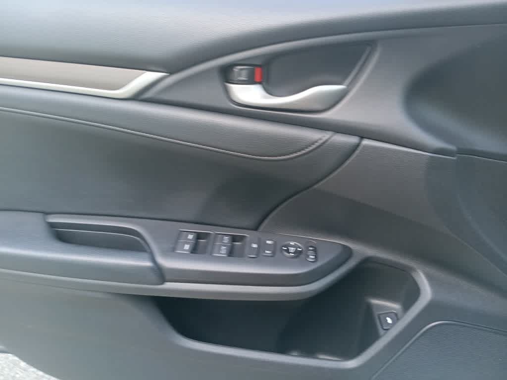 Used 2019 Honda Civic Touring image 14