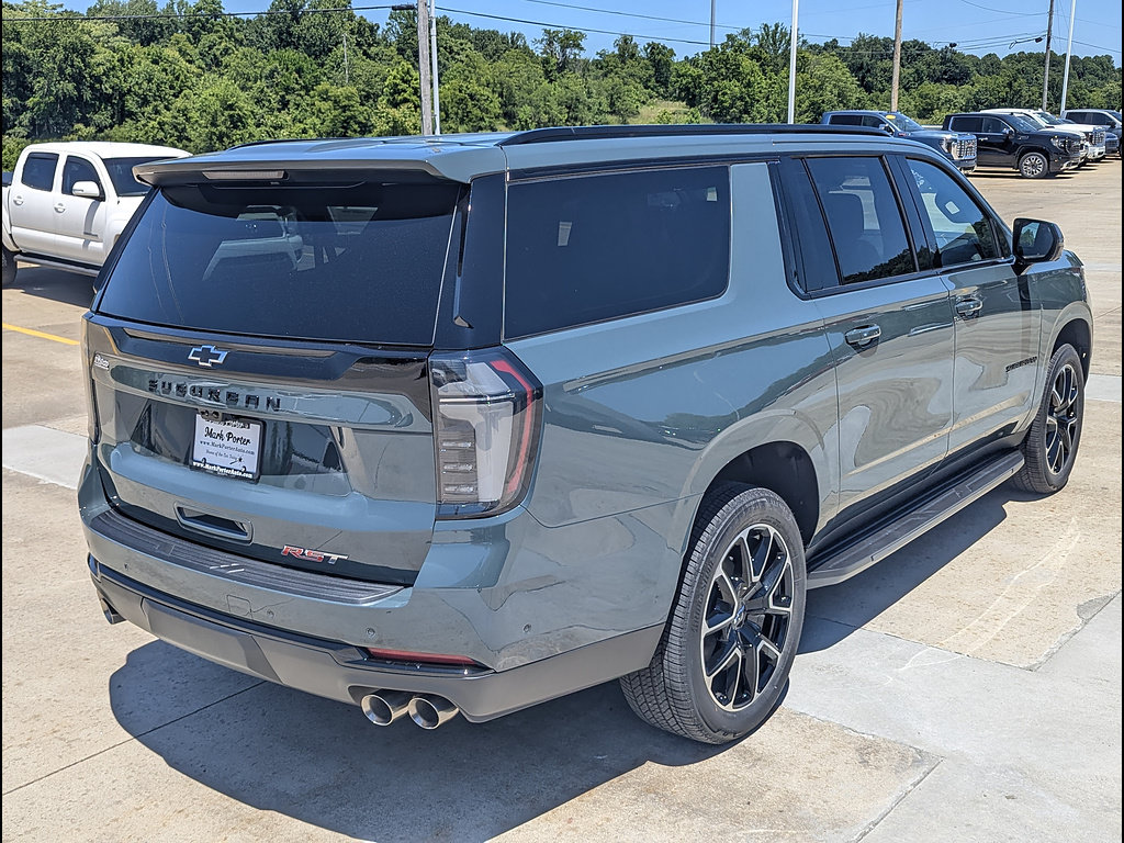 New 2026 Chevrolet Suburban RST w/ Advanced Technology Package AWD/4WD image 7