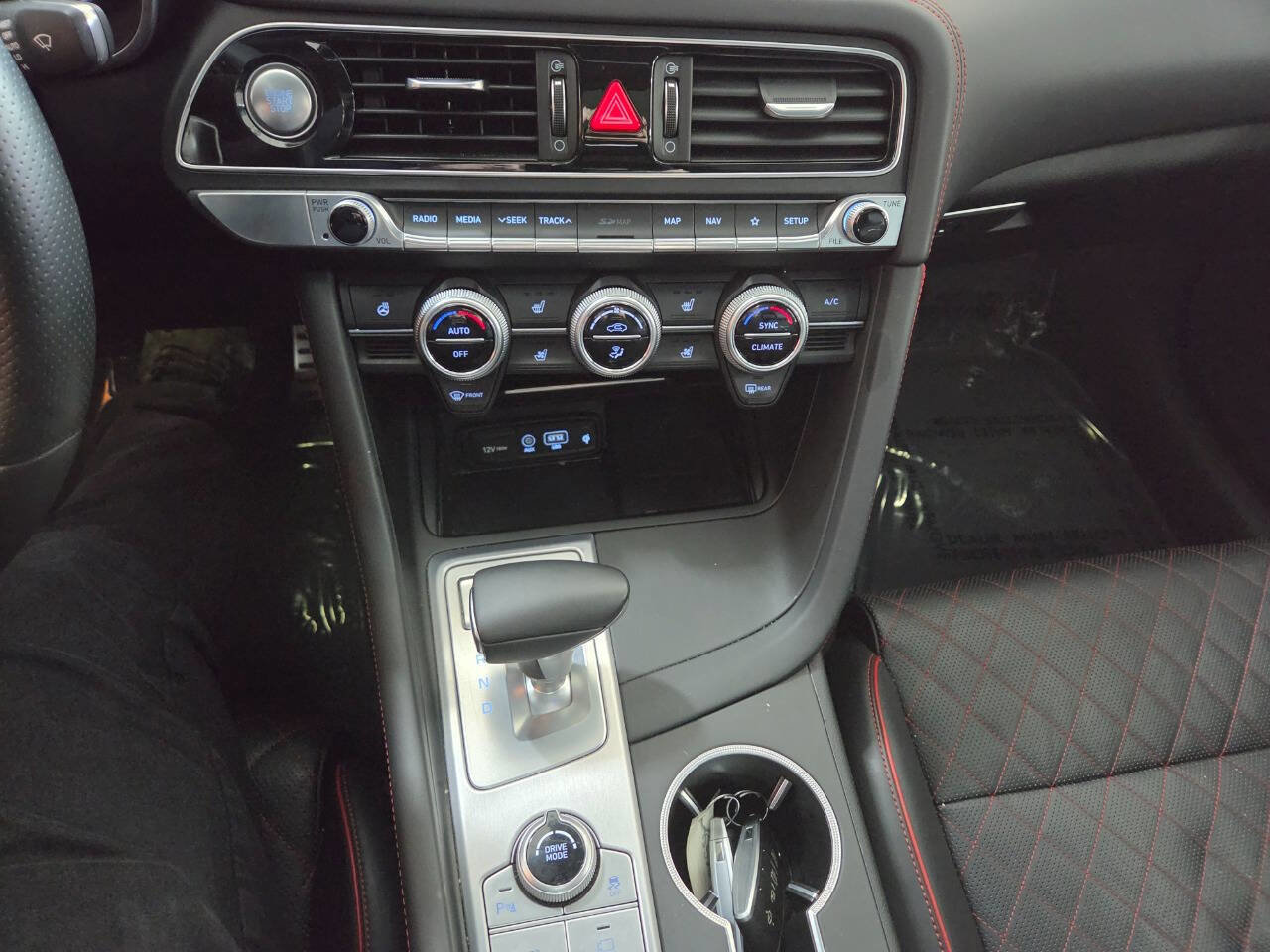 Used 2020 Genesis G70 3.3T w/ Sport Package image 28