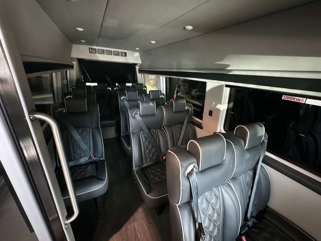 Used 2025 Mercedes-Benz Sprinter 3500 image 12