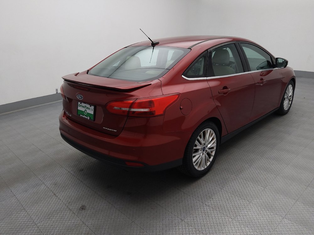 Used 2017 Ford Focus Titanium FWD image 9