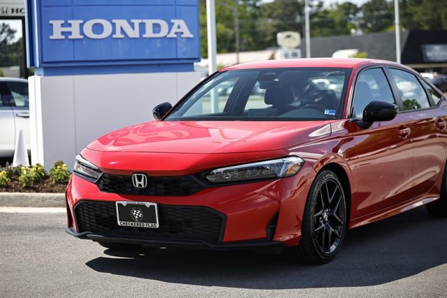 Used 2025 Honda Civic Sport image 2