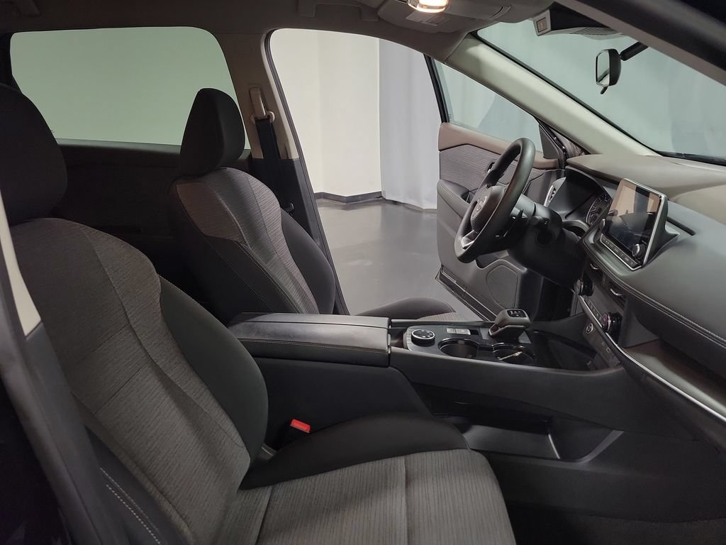 Used 2023 Nissan Rogue SV AWD/4WD image 33