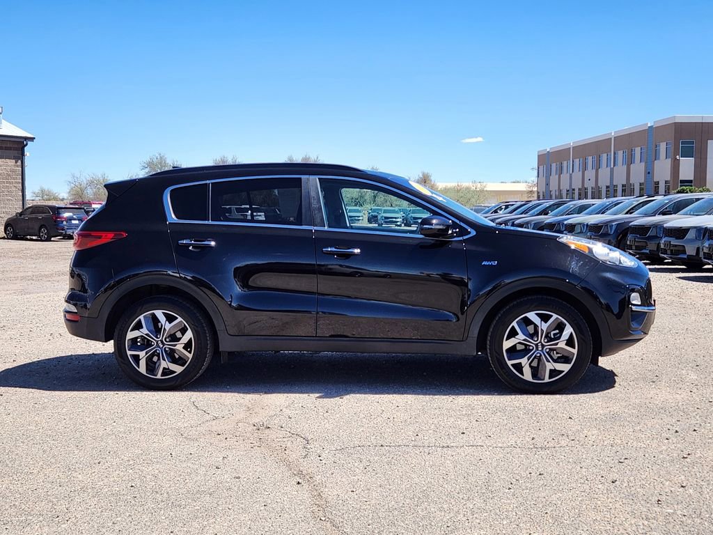 Used 2020 Kia Sportage EX w/ Option Group 15 image 2