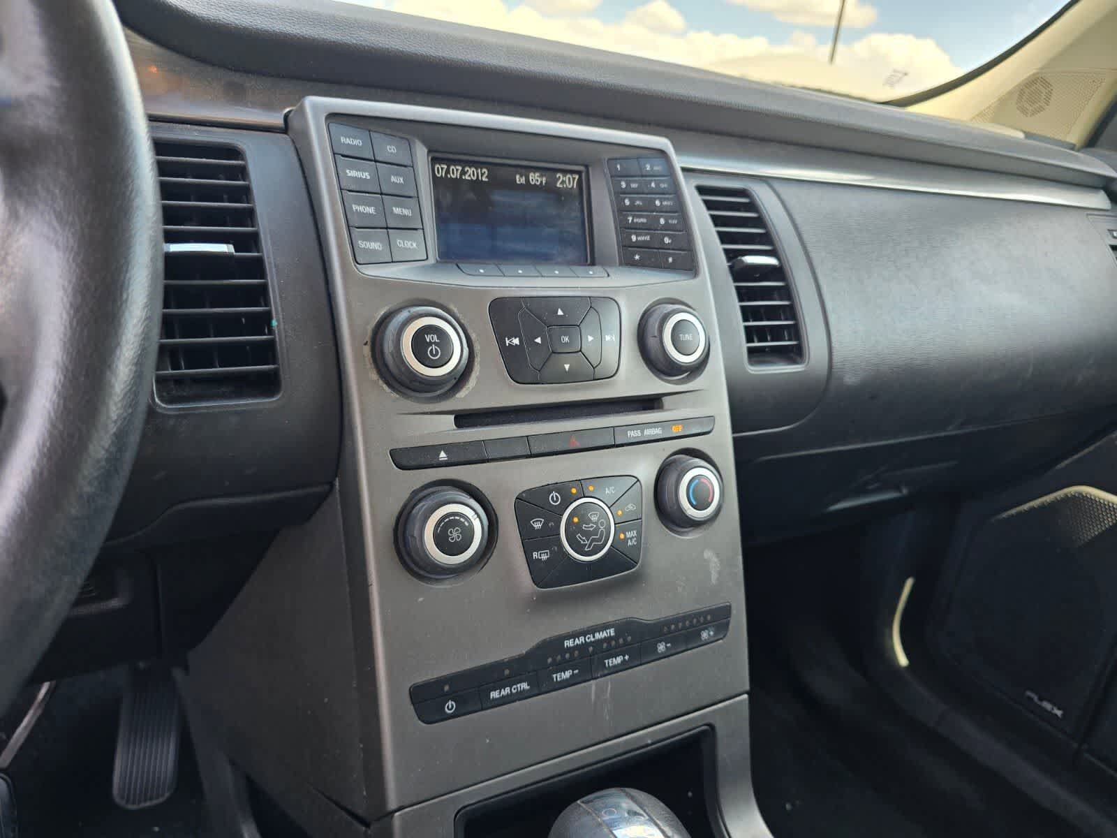 Used 2014 Ford Flex SE FWD image 16