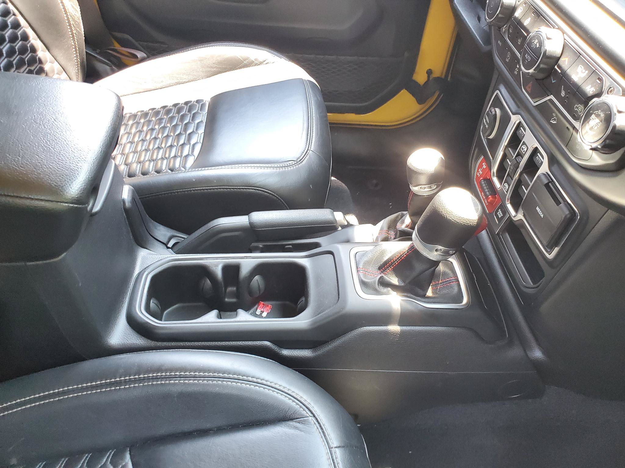 Used 2019 Jeep Wrangler Unlimited Rubicon AWD/4WD image 38
