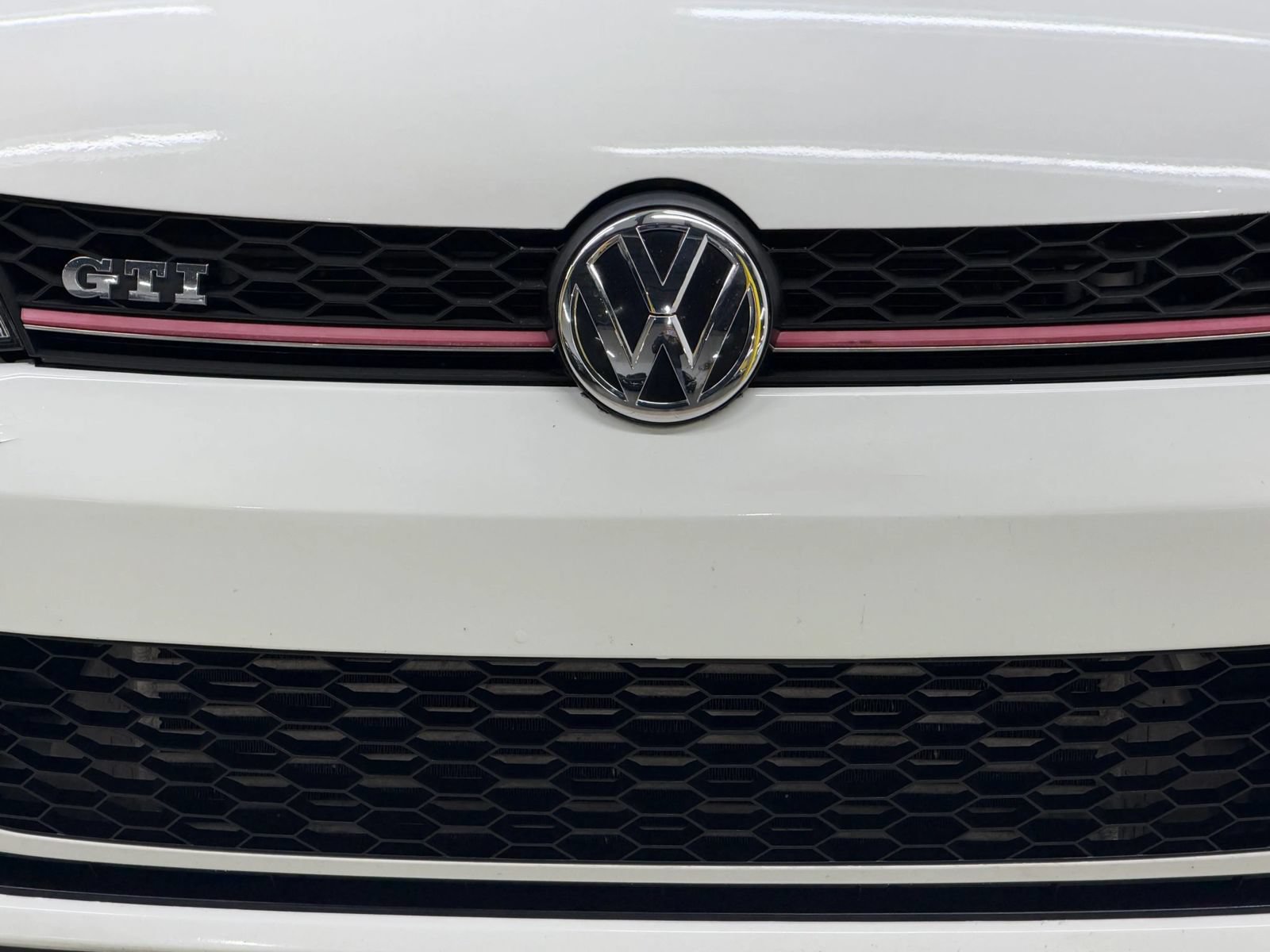 Used 2016 Volkswagen GTI S FWD image 5