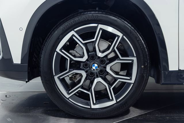 Used 2025 BMW X1 xDrive28i w/ Technology Package image 27