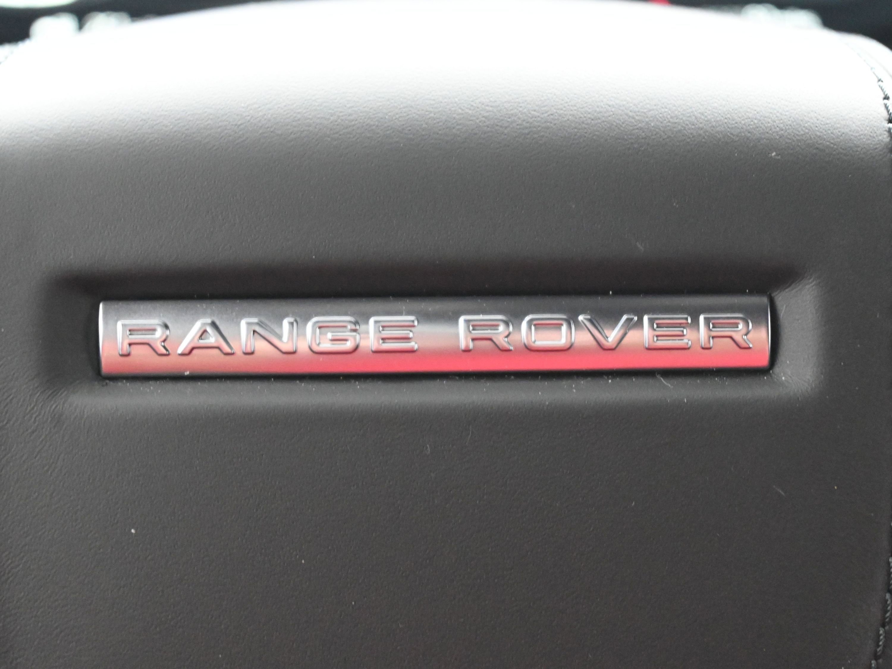 New 2025 Land Rover Range Rover Long Wheelbase SE image 20