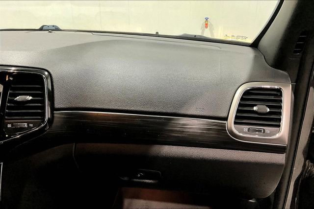 Used 2020 Jeep Grand Cherokee Altitude image 28