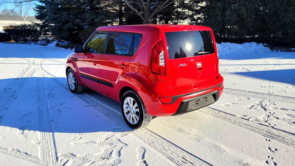 Used 2013 Kia Soul + w/ Audio Pkg image 5