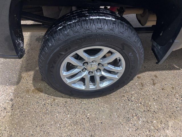 Used 2019 Chevrolet Silverado 1500 LT w/ All-Star Edition image 28