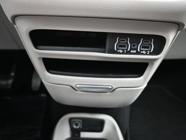 Used 2023 Chrysler Voyager LX FWD image 26