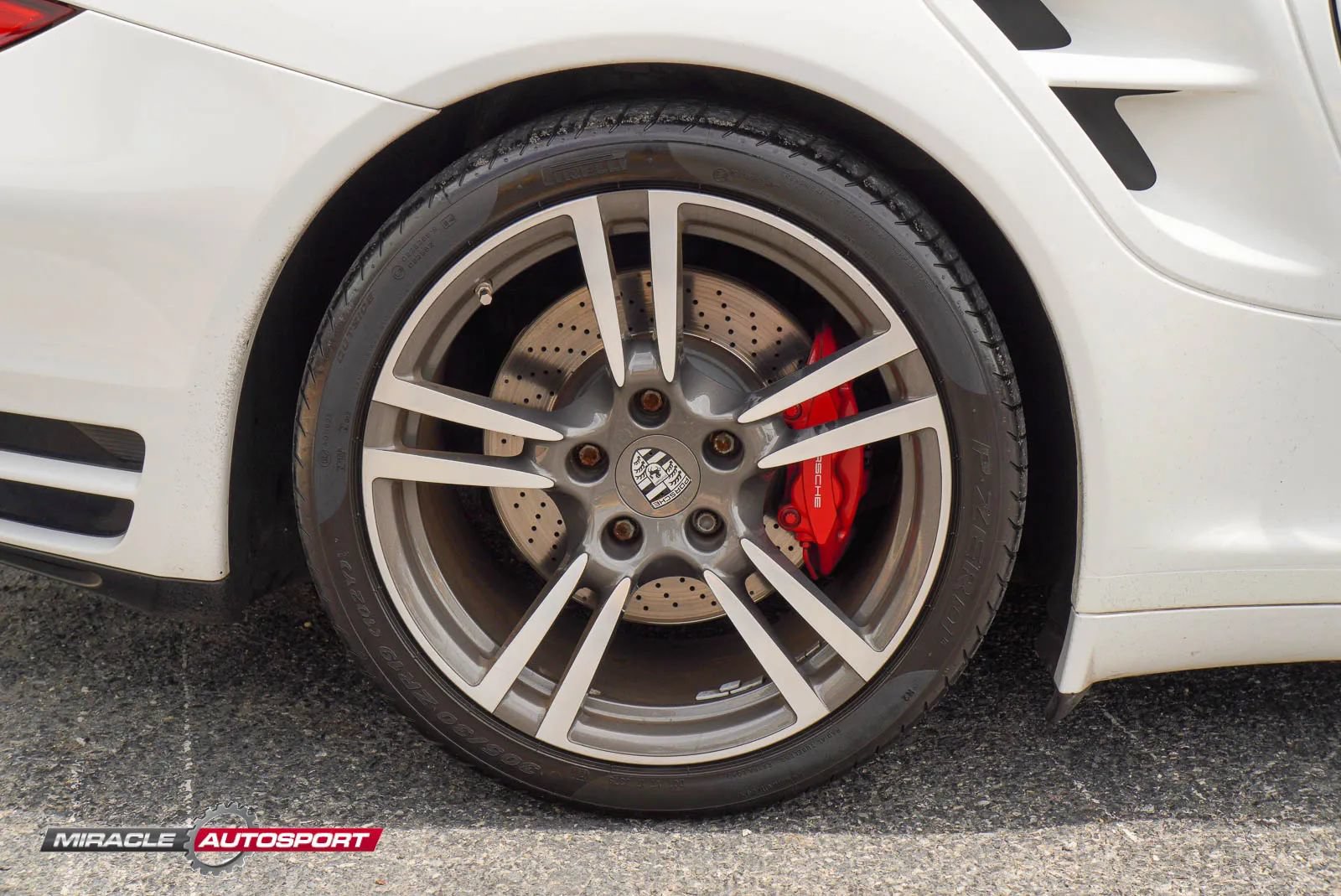 Used 2010 Porsche 911 Turbo AWD/4WD image 11