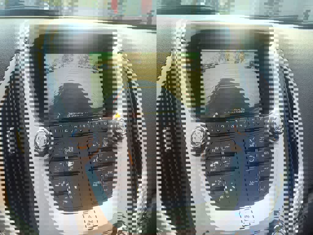 Used 2017 GMC Terrain SLT image 18