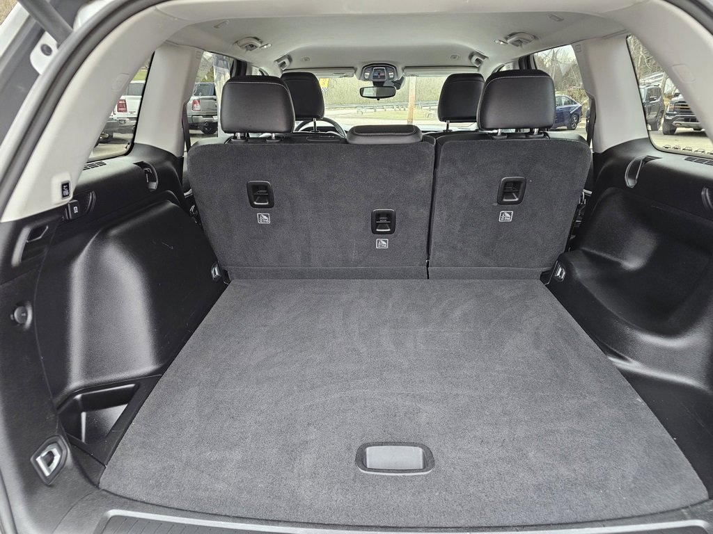 Used 2024 Jeep Grand Cherokee Limited image 23