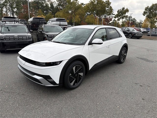 New 2026 Hyundai Ioniq 5 SE image 3