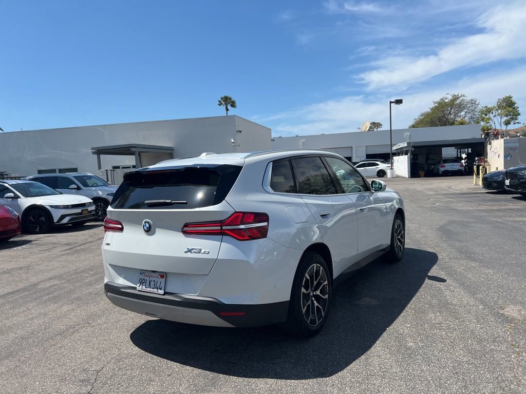 Certified 2025 BMW X3 xDrive30i image 4