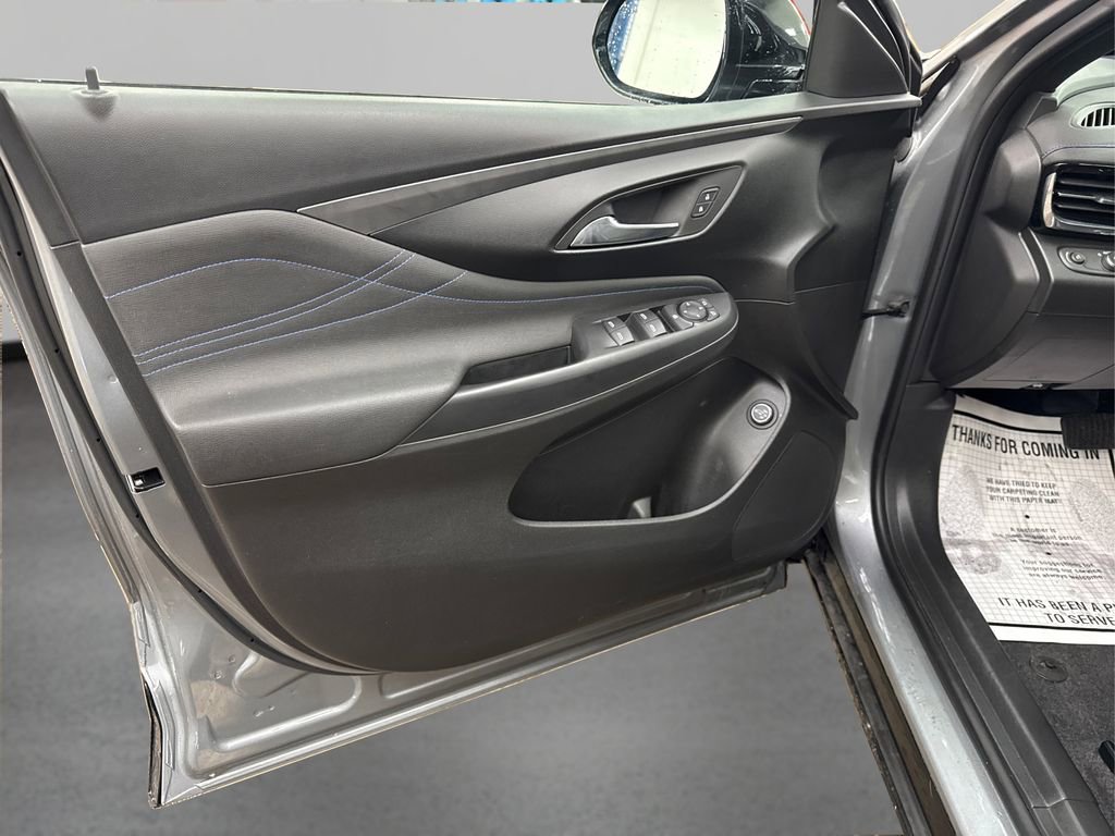 Used 2024 Buick Envista Sport Touring w/ Convenience I Package image 24