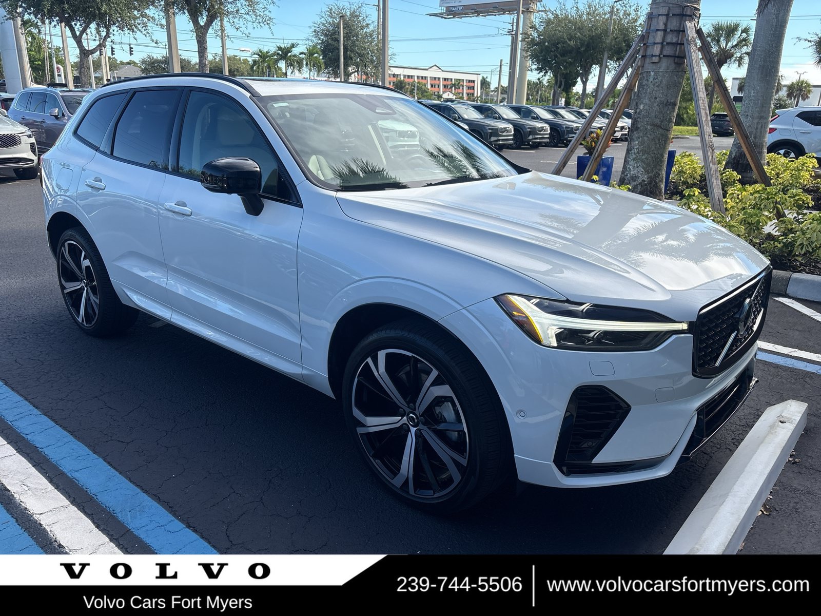 Certified 2025 Volvo XC60 T8 Ultra w/ Protection Package Premier