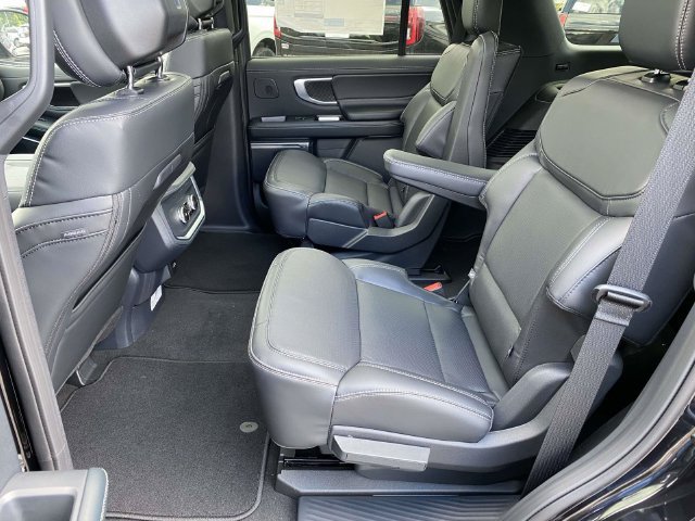New 2027 Ford Expedition Platinum w/ Stealth Appearance Package AWD/4WD image 10