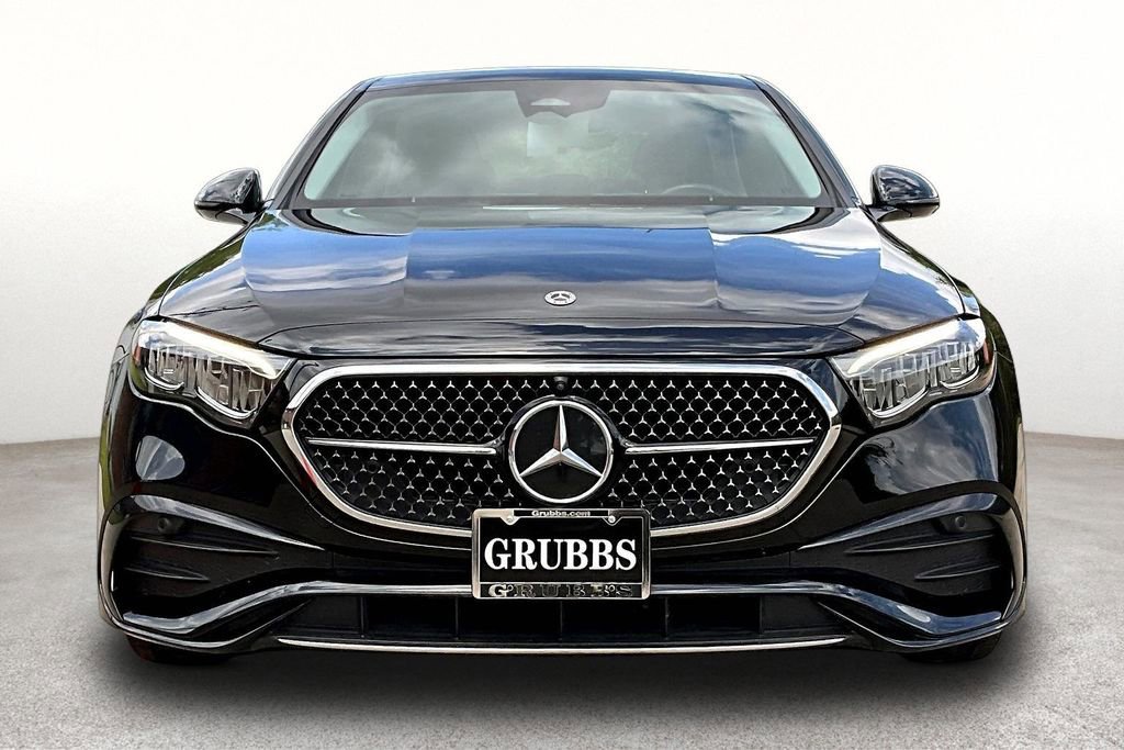 Used 2025 Mercedes-Benz E 350 Sedan image 4
