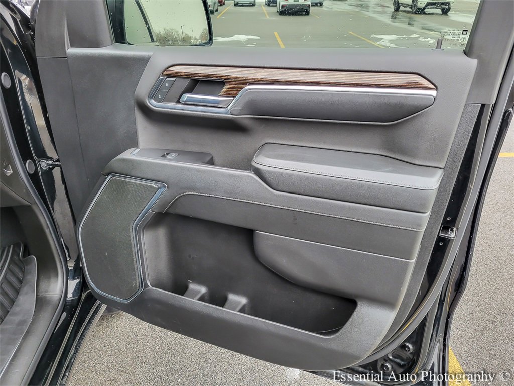 Used 2024 GMC Sierra 1500 Elevation image 32