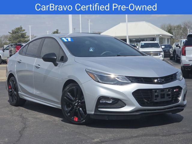 Used 2017 Chevrolet Cruze LT image 2