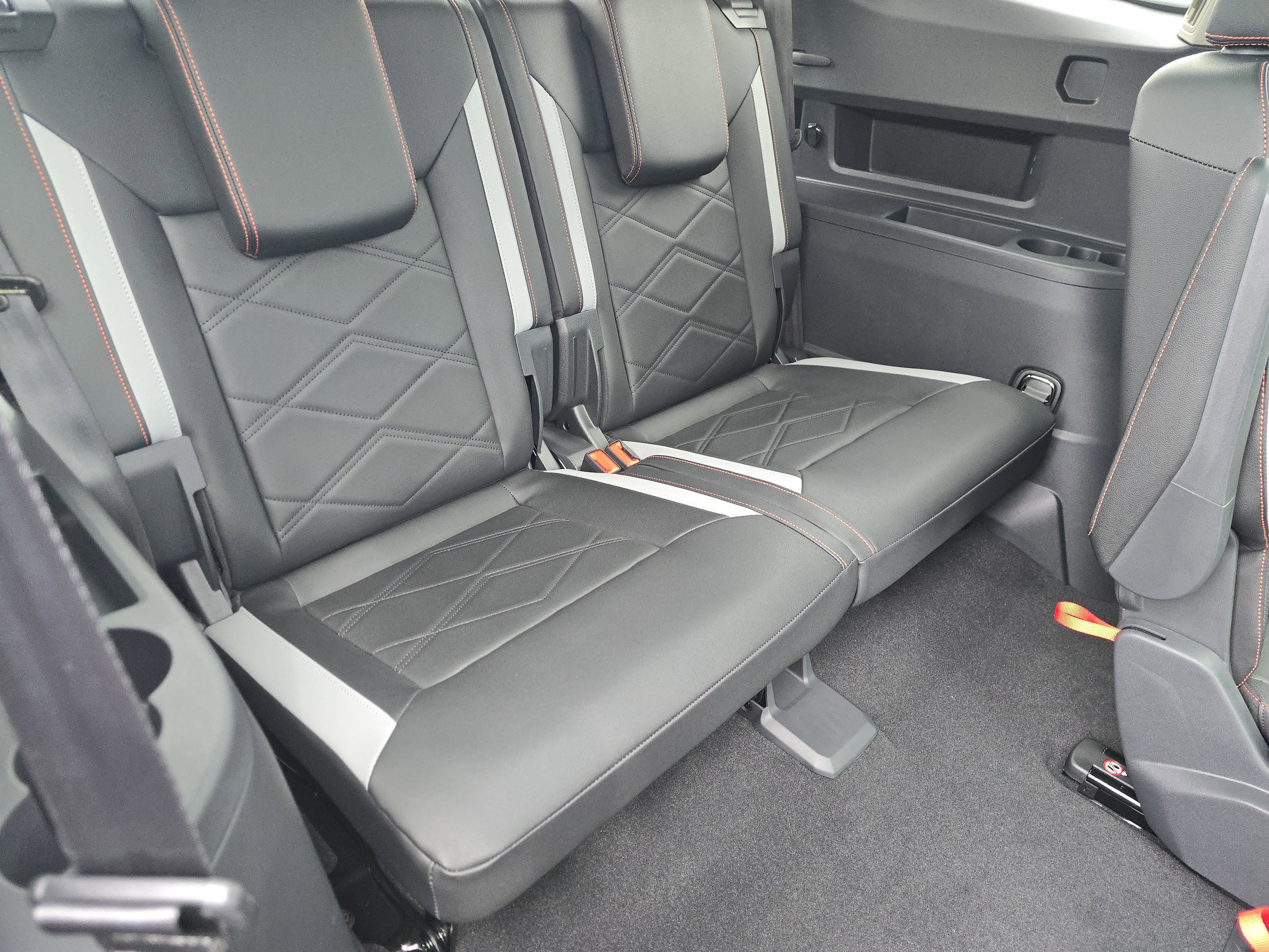 New 2026 Volkswagen Atlas Peak Edition image 19