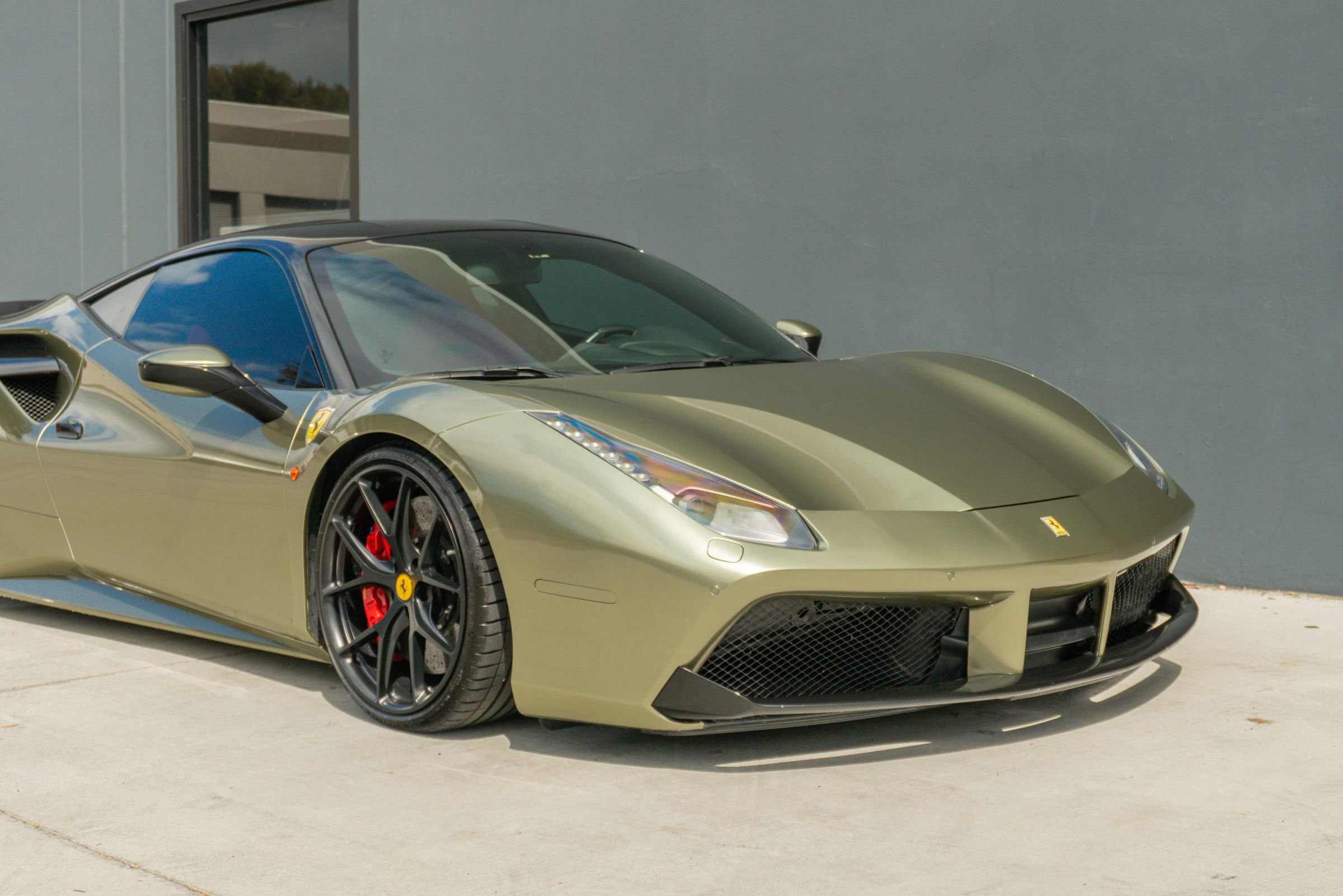 Used 2018 Ferrari 488 GTB image 39