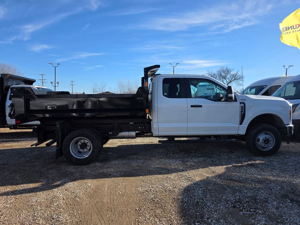 New 2025 Ford F350 XL w/ XL Chrome Package image 11
