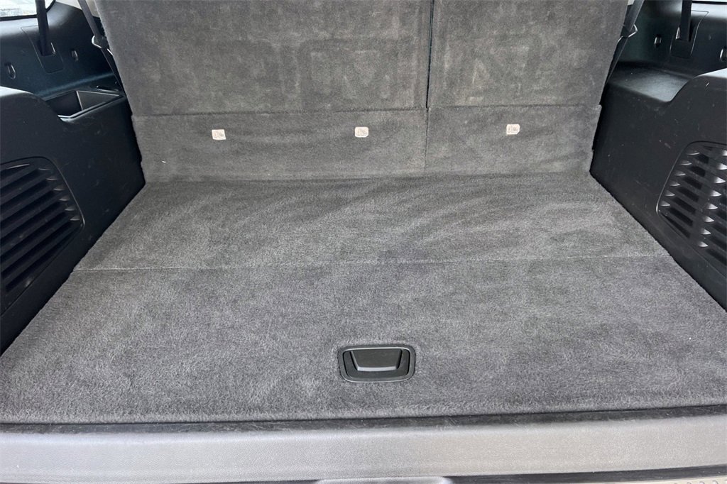 Used 2019 GMC Yukon XL Denali image 17