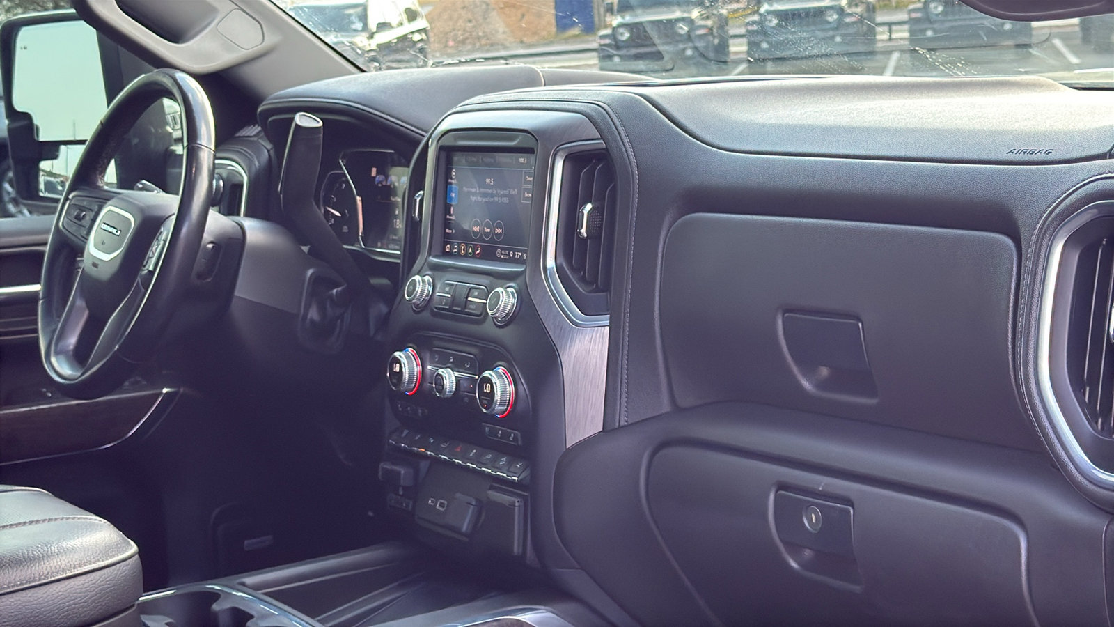 Used 2023 GMC Sierra 3500 Denali w/ Denali Ultimate Package AWD/4WD image 30