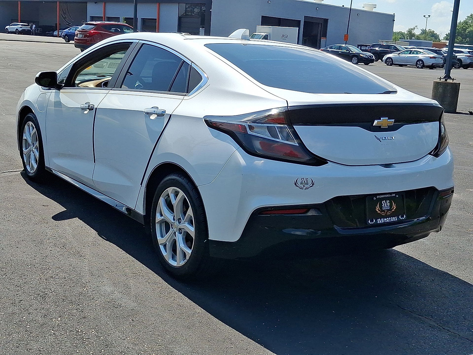 Used 2017 Chevrolet Volt Premier w/ Driver Confidence II Package FWD image 21